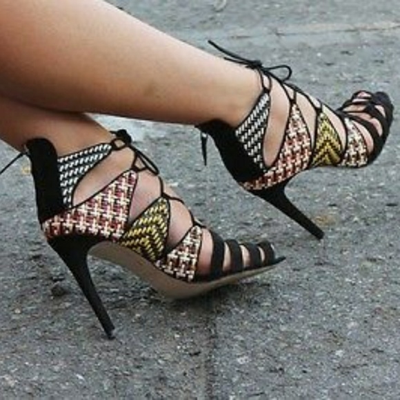 Zara Shoes - Zara Basic Collection Heels♥SALE